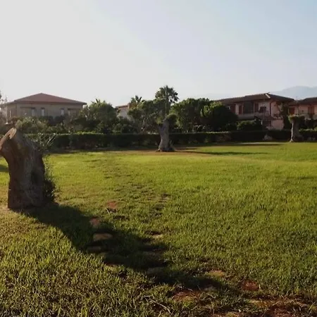 Holiday home Helios Holiday Home Campofelice Di Roccella